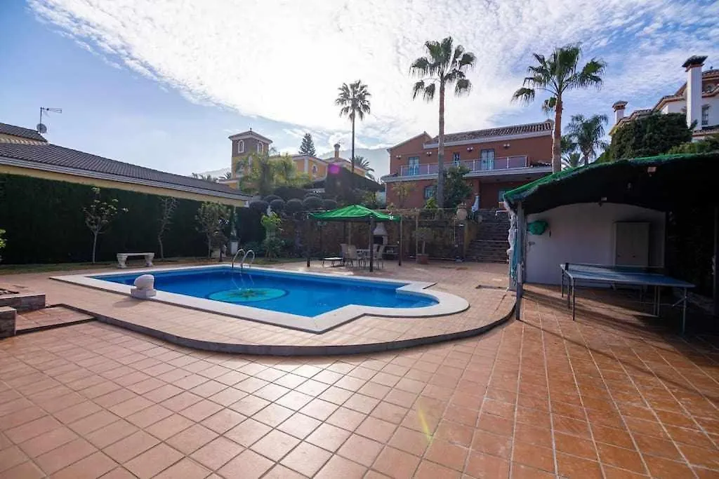 Lujosa Villa En Alhaurin De La Torre 7 Dormitorios